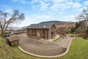 Lochearnhead Luxury Lochside Spa Lodge